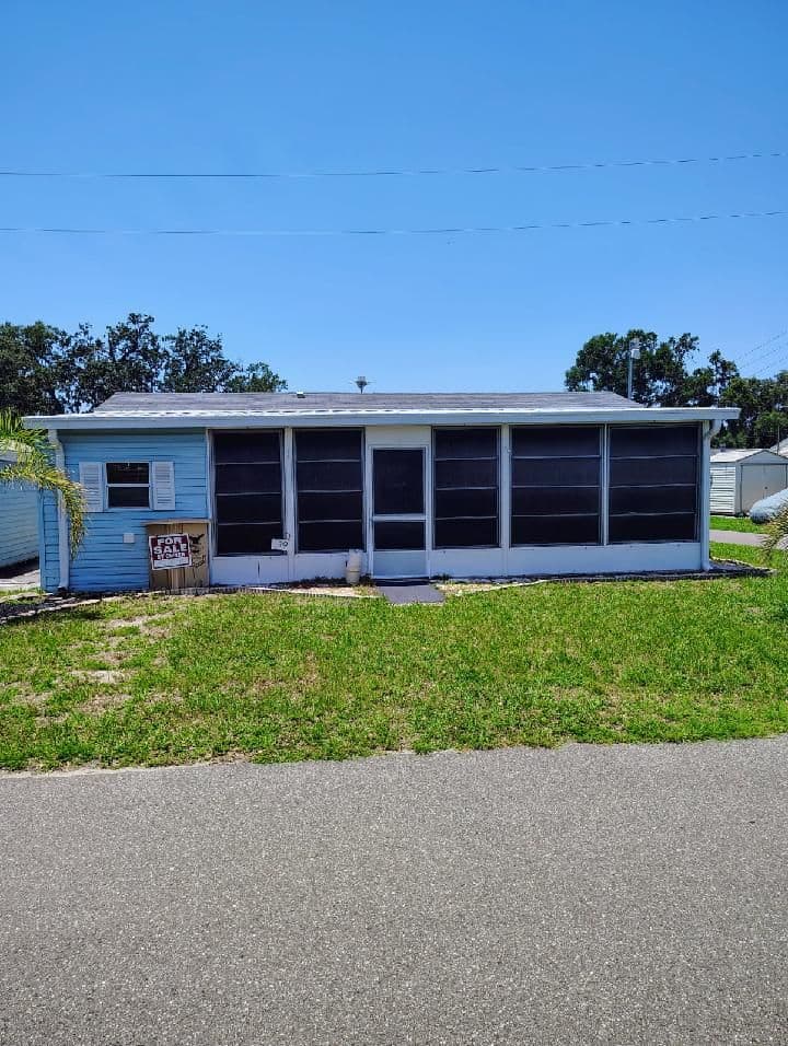 1992 park-model in Webster, FL
